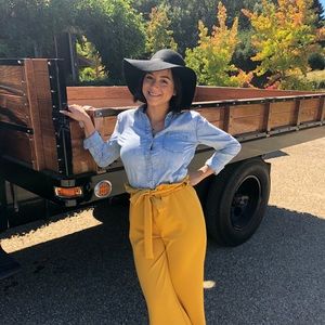 Meet your Posher, Jessica